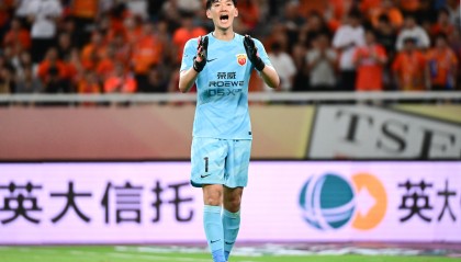 开云中国-用脸挡出绝杀后鼻子出血！颜骏凌：拿下1分，被球闷一下也值得